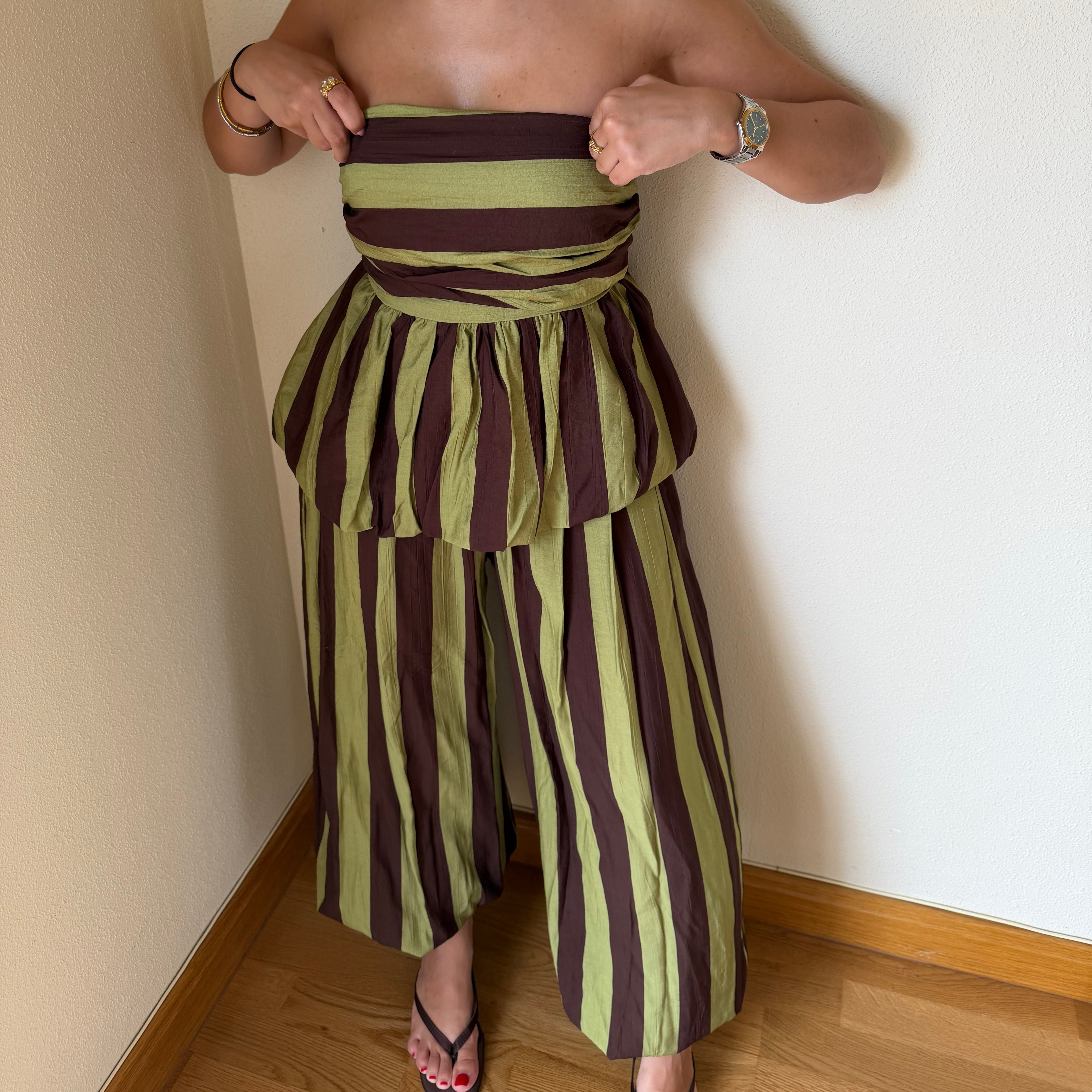 CONJUNTO LAGOS