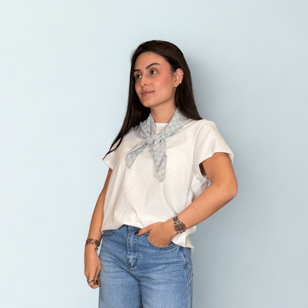 CAMISETA BÁSICA MARO STUDIO CON DETALLE - Maro Studio