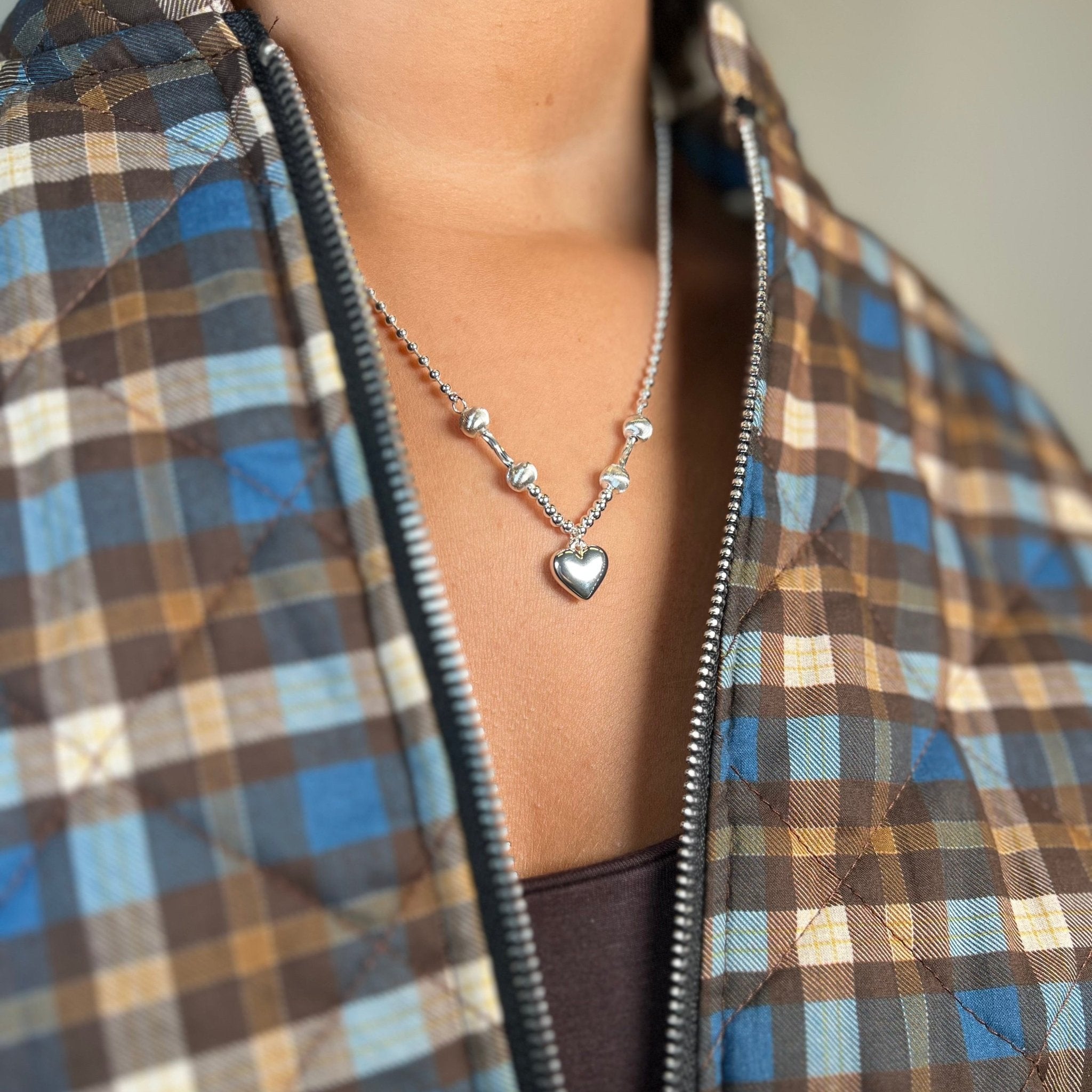 COLLAR CORAZÓN PLATA - Maro Studio