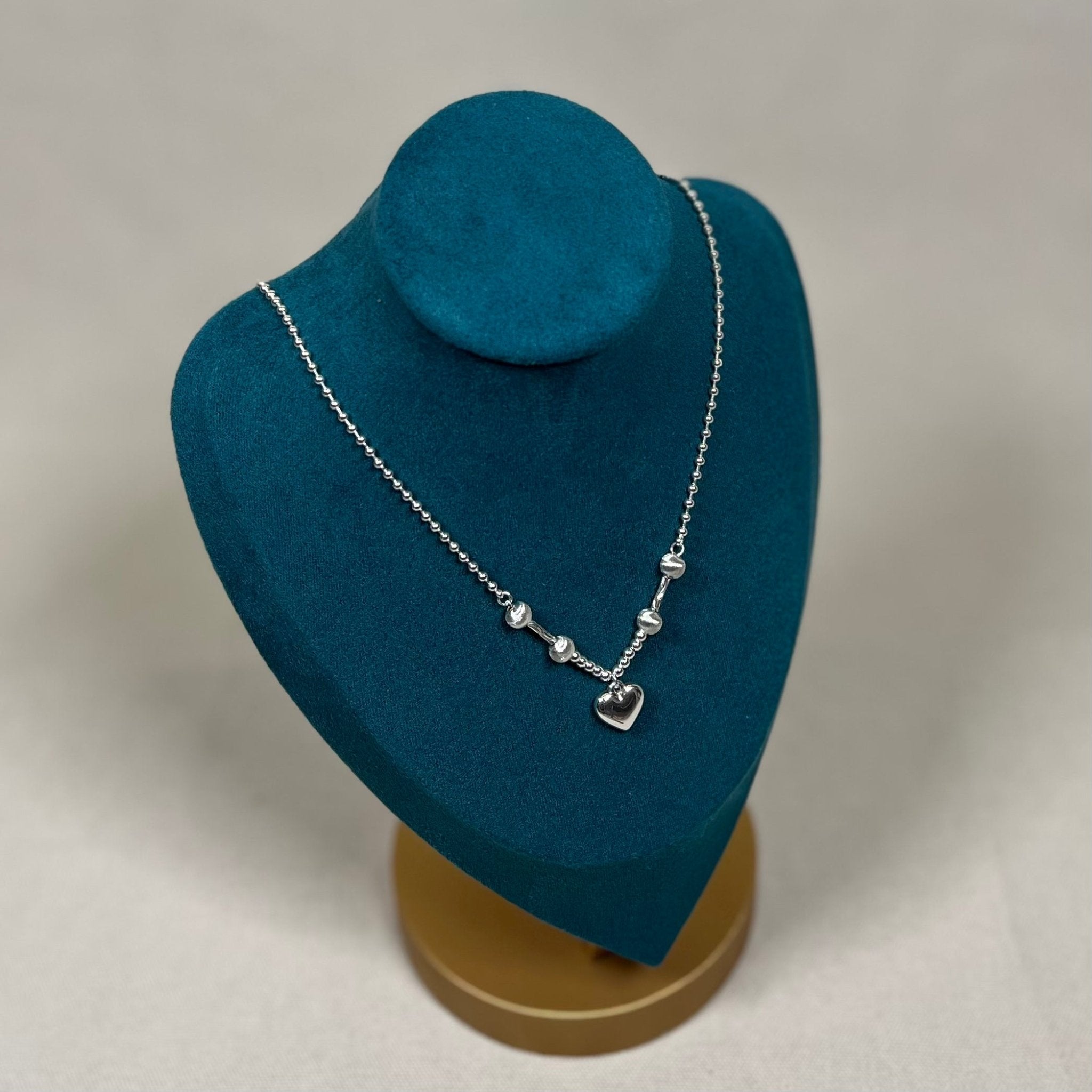 COLLAR CORAZÓN PLATA - Maro Studio