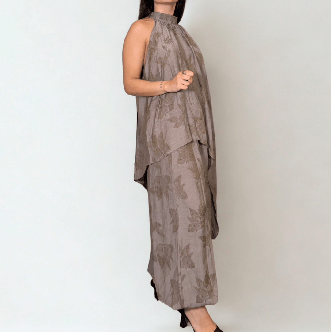 CONJUNTO TOP CUELLO HALTER Y PANTALON BOMBACHO - Maro Studio