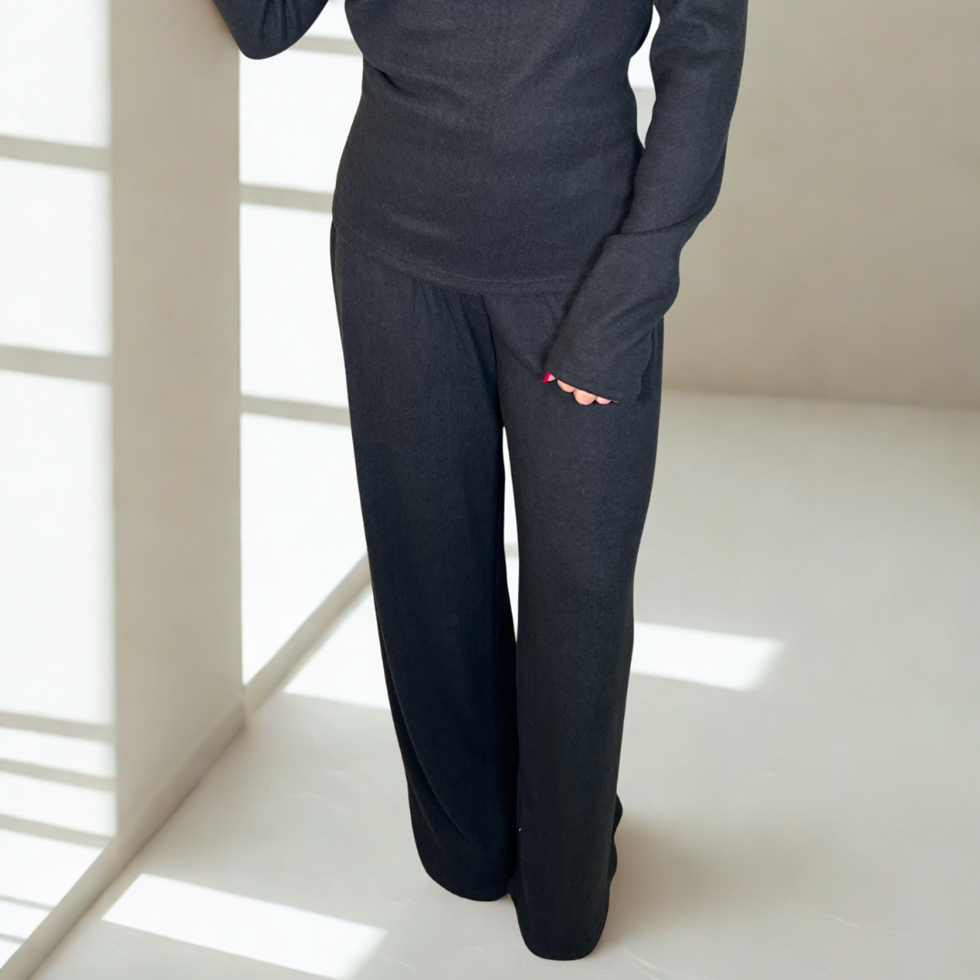 CONJUNTO VEGA DE PANTALÓN Y TOP EN COLOR NEGRO