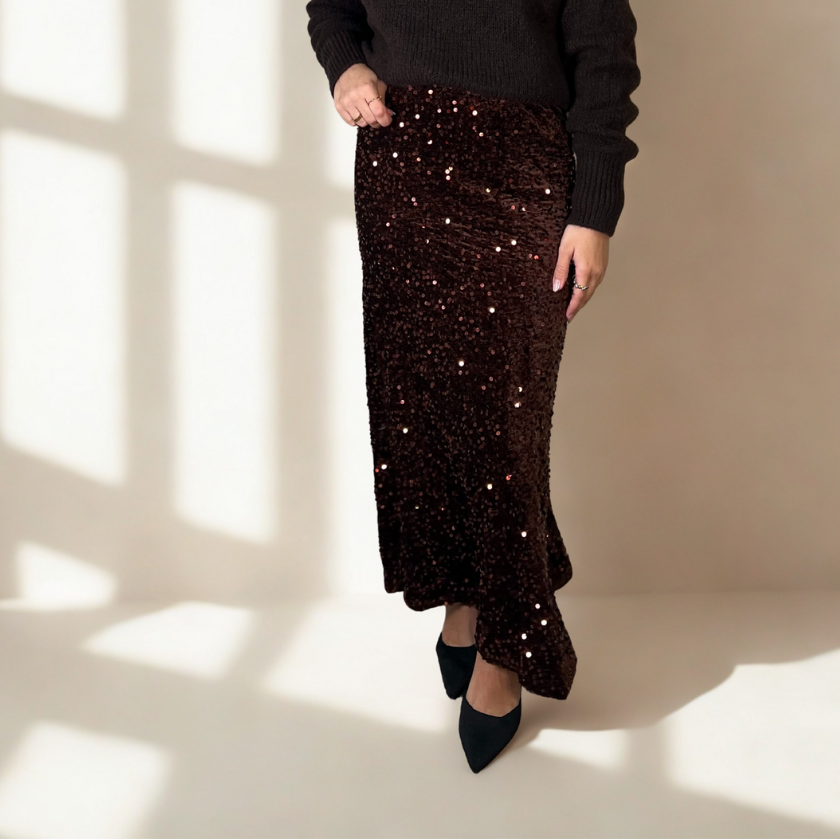 FALDA MIDI LENTEJUELAS EN COLOR MARRÓN