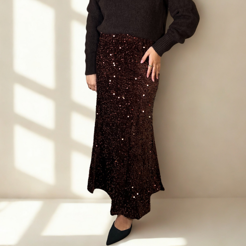 FALDA MIDI LENTEJUELAS EN COLOR MARRÓN