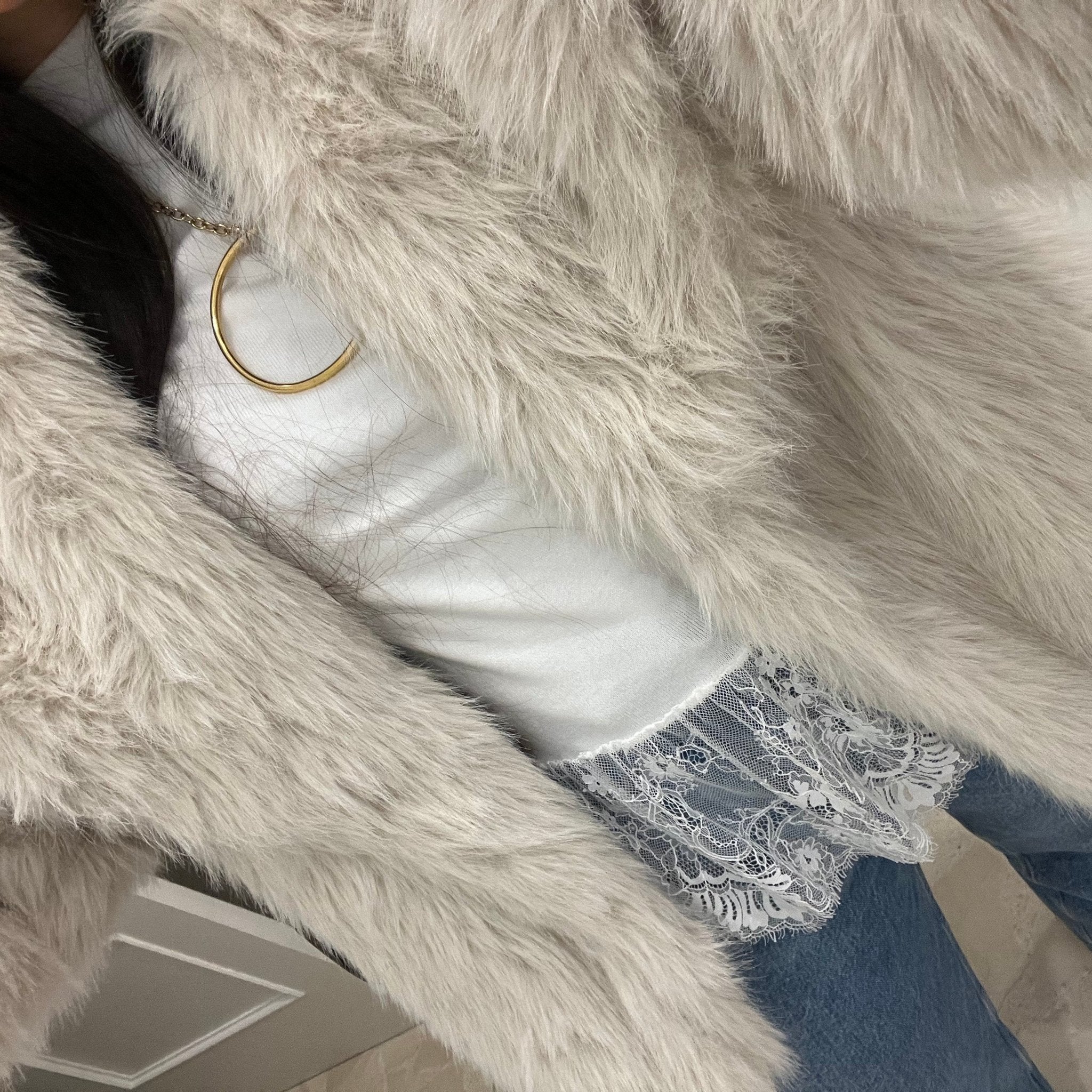 TOP ENCAJES DE MANGAS LARGAS BLANCO - Maro Studio